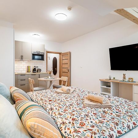 Apartmany Thermal Besenova Luaran gambar