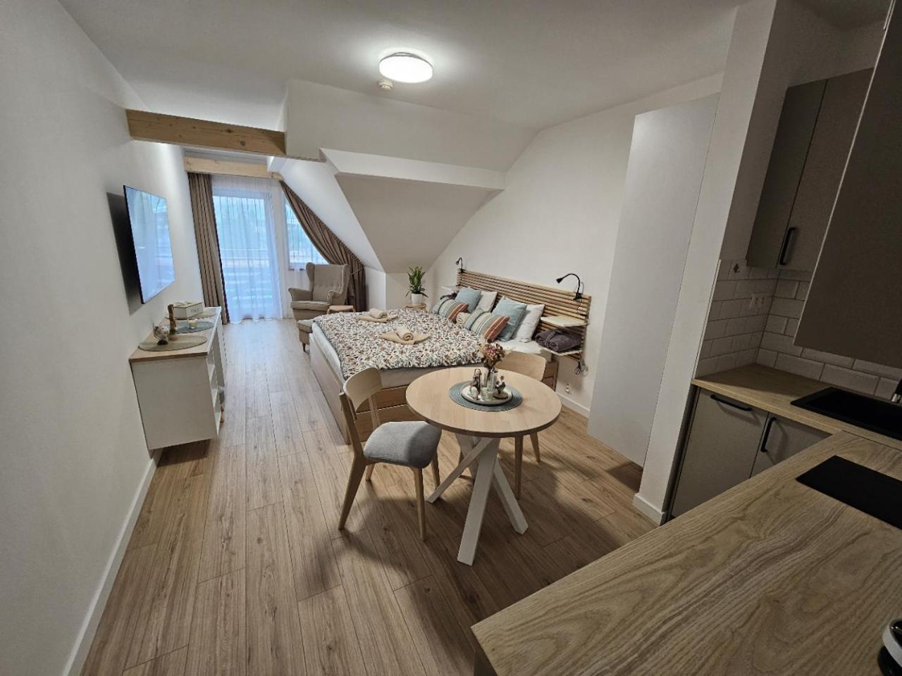 Apartmany Thermal Besenova Luaran gambar